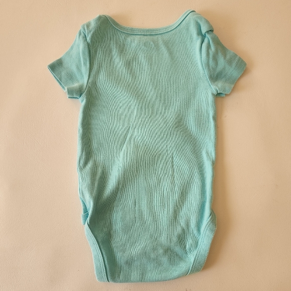 Bundle of 3 Cloud Island Onesies - Picture 6 of 10